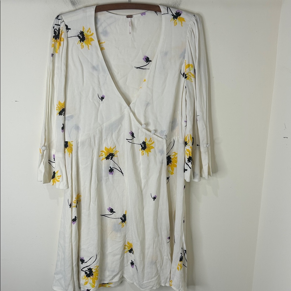 FREE PEOPLE Time On My Side Floral Wrap Mini Dress Size Medium - Picture 15 of 15